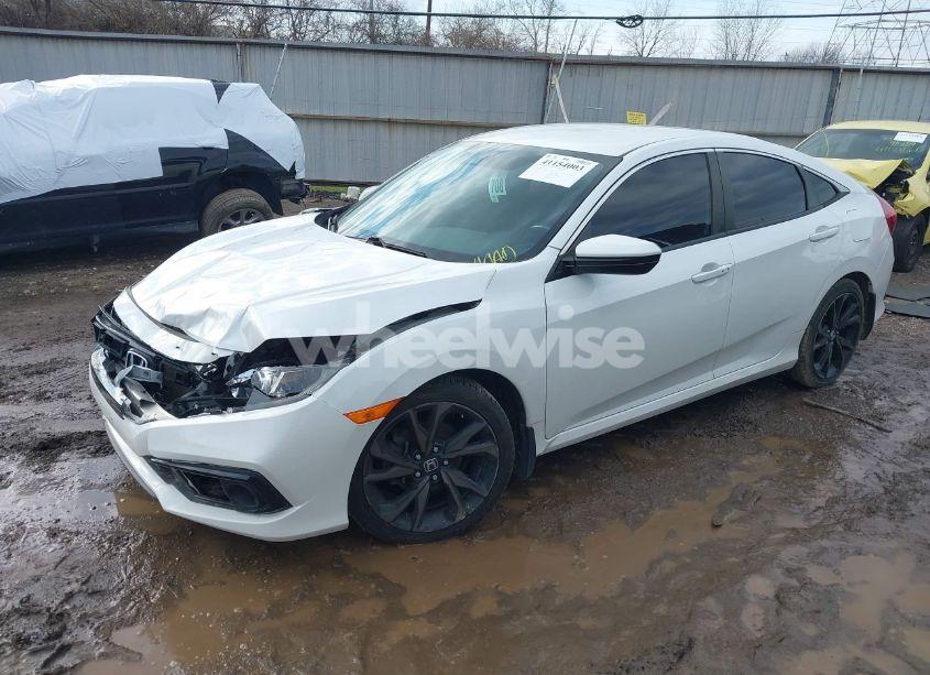 Photo 2 of 2019 Honda Civic SPORT (VIN 19XFC2F80KE002870)