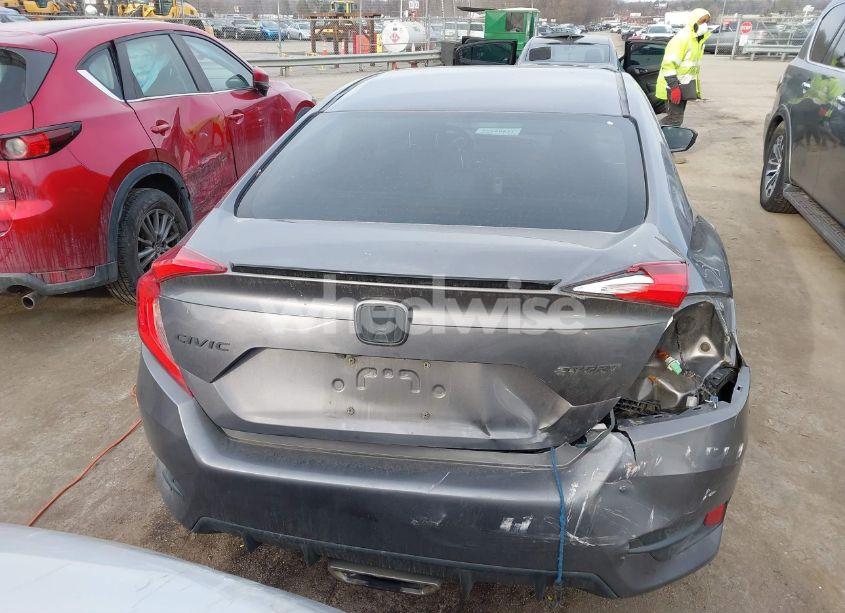 Photo 16 of 2019 Honda Civic SPORT (VIN 19XFC2F80KE033309)