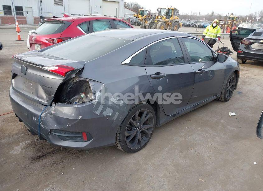 Photo 4 of 2019 Honda Civic SPORT (VIN 19XFC2F80KE033309)