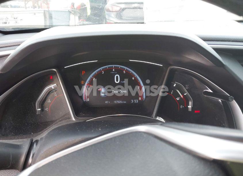 Photo 7 of 2019 Honda Civic SPORT (VIN 19XFC2F80KE033309)