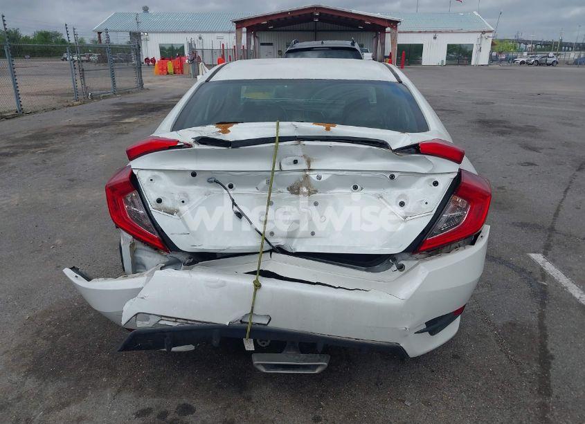 Photo 16 of 2019 Honda Civic SPORT (VIN 19XFC2F80KE036761)