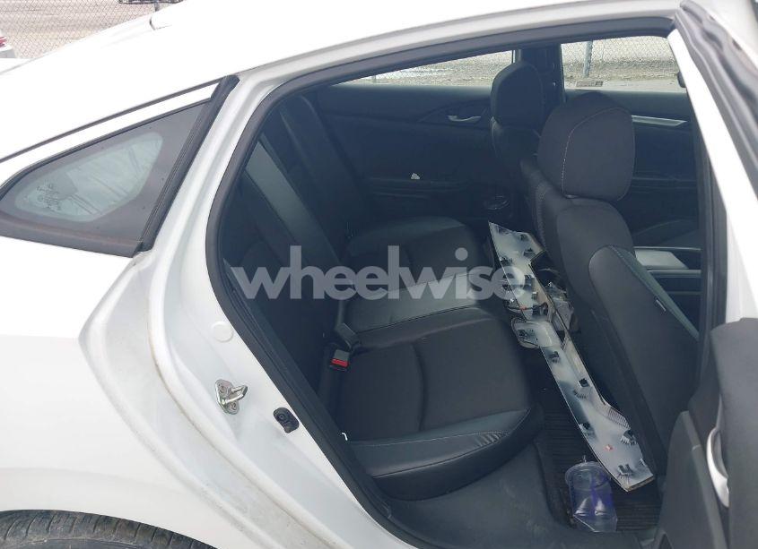 Photo 8 of 2019 Honda Civic SPORT (VIN 19XFC2F80KE036761)