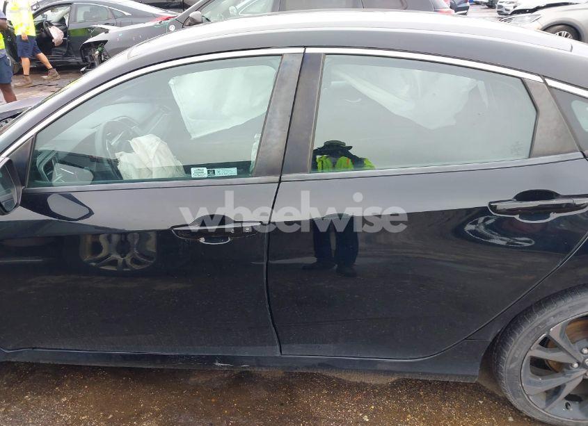 Photo 14 of 2019 Honda Civic SPORT (VIN 19XFC2F80KE047548)