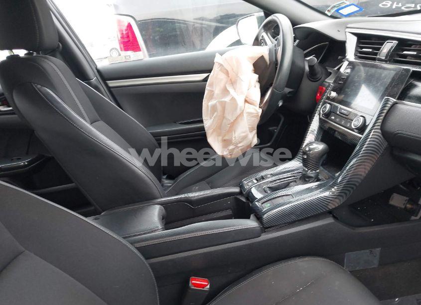 Photo 5 of 2019 Honda Civic SPORT (VIN 19XFC2F80KE047548)