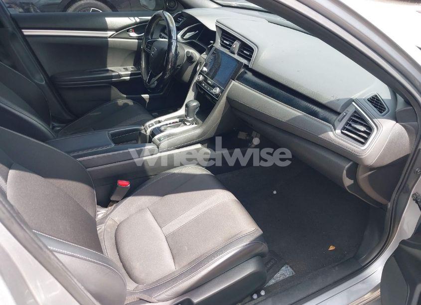 Photo 5 of 2021 Honda Civic SPORT (VIN 19XFC2F80ME002757)