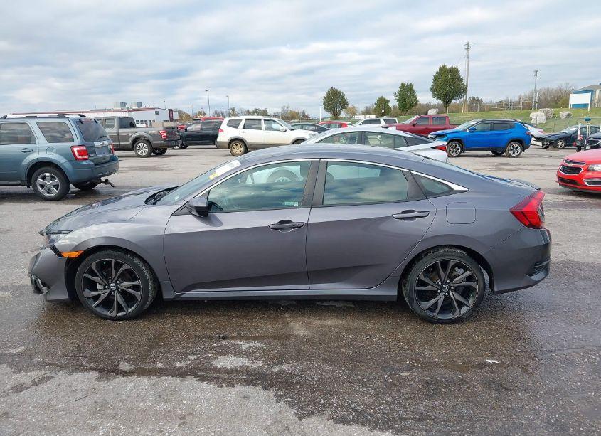 Photo 14 of 2019 Honda Civic SPORT (VIN 19XFC2F81KE002750)