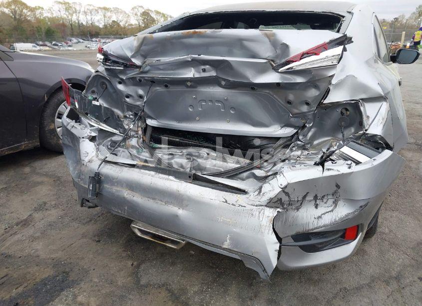 Photo 16 of 2019 Honda Civic SPORT (VIN 19XFC2F81KE006491)