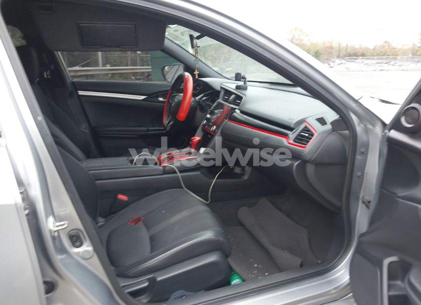 Photo 5 of 2019 Honda Civic SPORT (VIN 19XFC2F81KE006491)