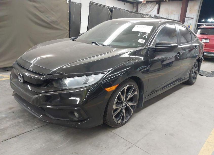 Photo 2 of 2019 Honda Civic SPORT (VIN 19XFC2F81KE014364)
