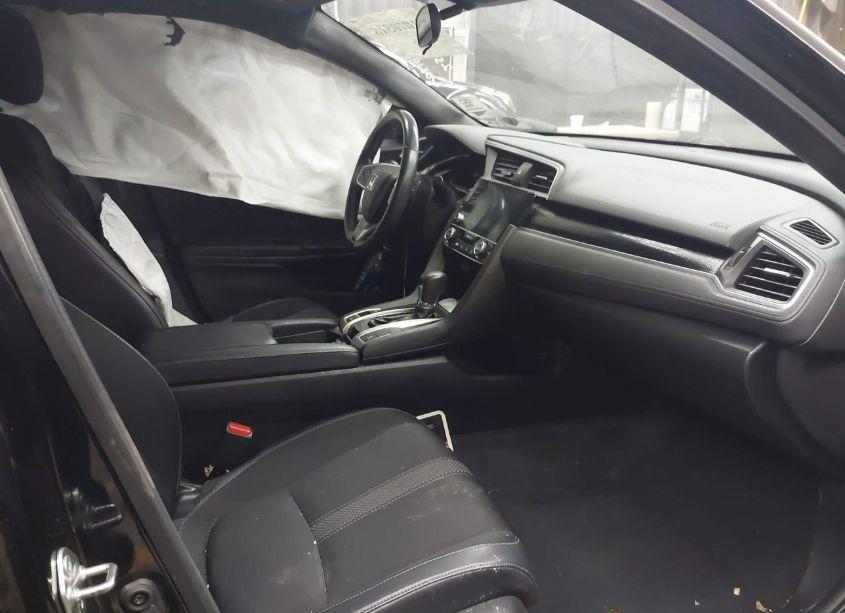 Photo 5 of 2019 Honda Civic SPORT (VIN 19XFC2F81KE014364)