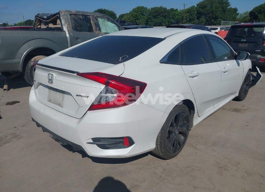 Photo 4 of 2019 Honda Civic SPORT (VIN 19XFC2F81KE024702)