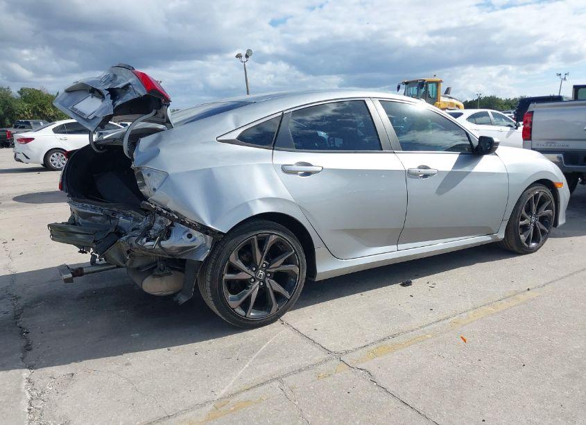 Photo 4 of 2020 Honda Civic SPORT (VIN 19XFC2F81LE018917)