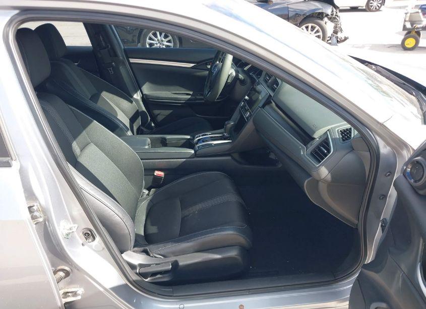 Photo 5 of 2020 Honda Civic SPORT (VIN 19XFC2F81LE018917)