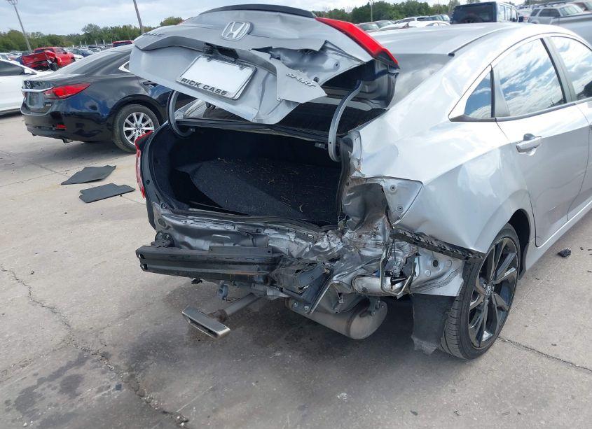 Photo 6 of 2020 Honda Civic SPORT (VIN 19XFC2F81LE018917)