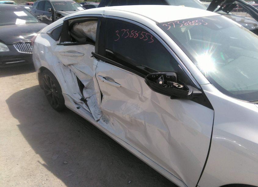 Photo 6 of 2020 Honda Civic SPORT (VIN 19XFC2F81LE215733)