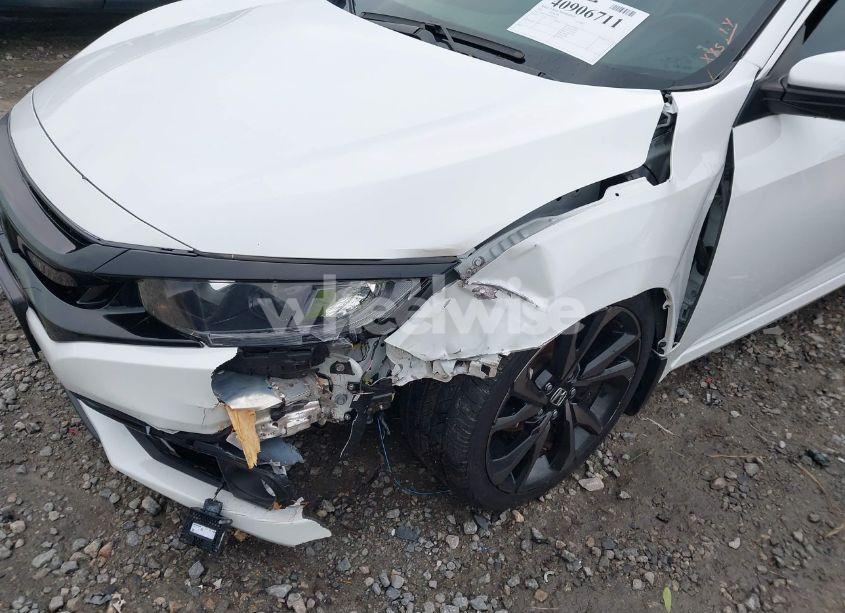 Photo 6 of 2021 Honda Civic SPORT (VIN 19XFC2F81ME000029)