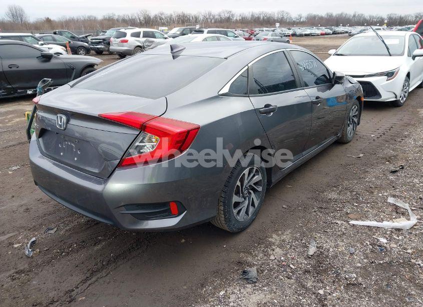 Photo 4 of 2017 Honda Civic EX (VIN 19XFC2F82HE030081)