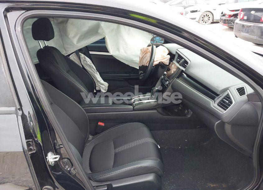 Photo 5 of 2020 Honda Civic SPORT (VIN 19XFC2F82LE027500)