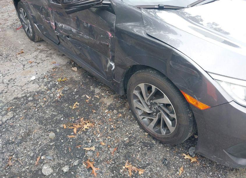 Photo 17 of 2017 Honda Civic EX (VIN 19XFC2F83HE047939)