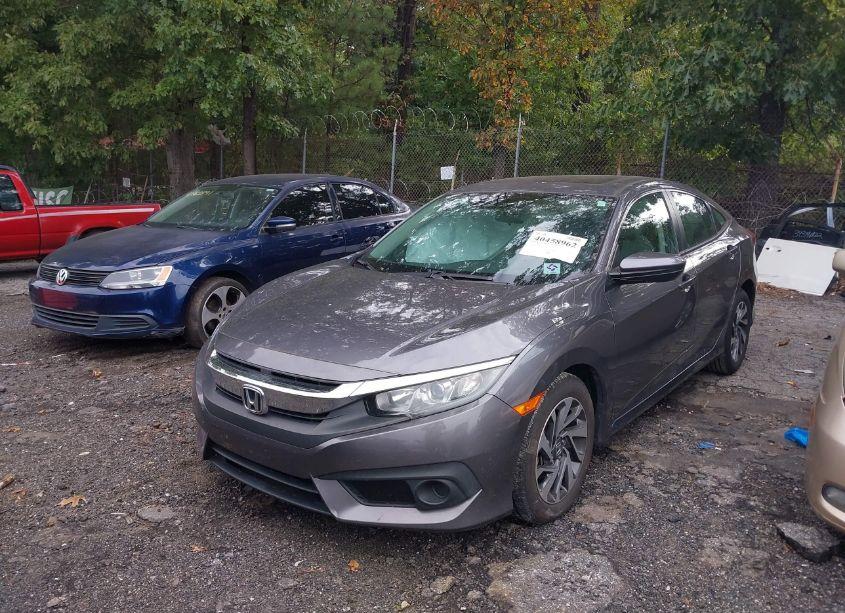 Photo 2 of 2017 Honda Civic EX (VIN 19XFC2F83HE047939)