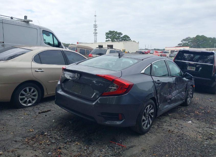 Photo 4 of 2017 Honda Civic EX (VIN 19XFC2F83HE047939)