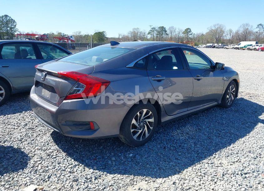 Photo 4 of 2017 Honda Civic EX (VIN 19XFC2F83HE052882)