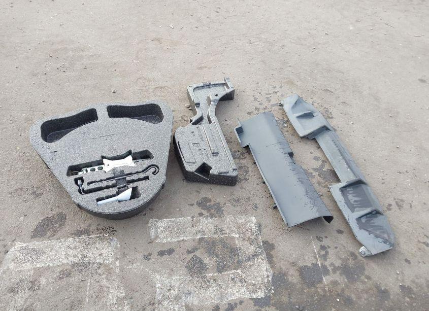 Photo 12 of 2019 Honda Civic SPORT (VIN 19XFC2F83KE003978)