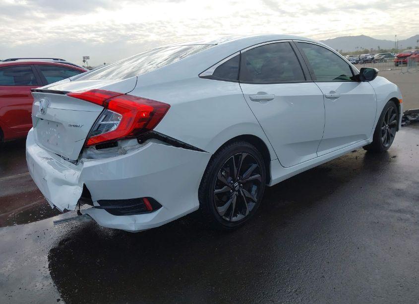 Photo 4 of 2019 Honda Civic SPORT (VIN 19XFC2F83KE003978)