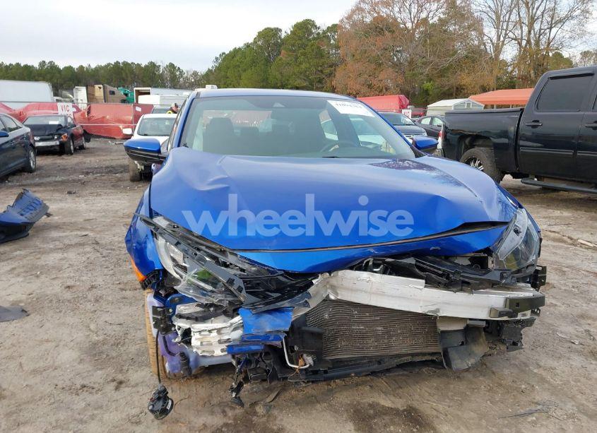 Photo 6 of 2019 Honda Civic SPORT (VIN 19XFC2F83KE005813)