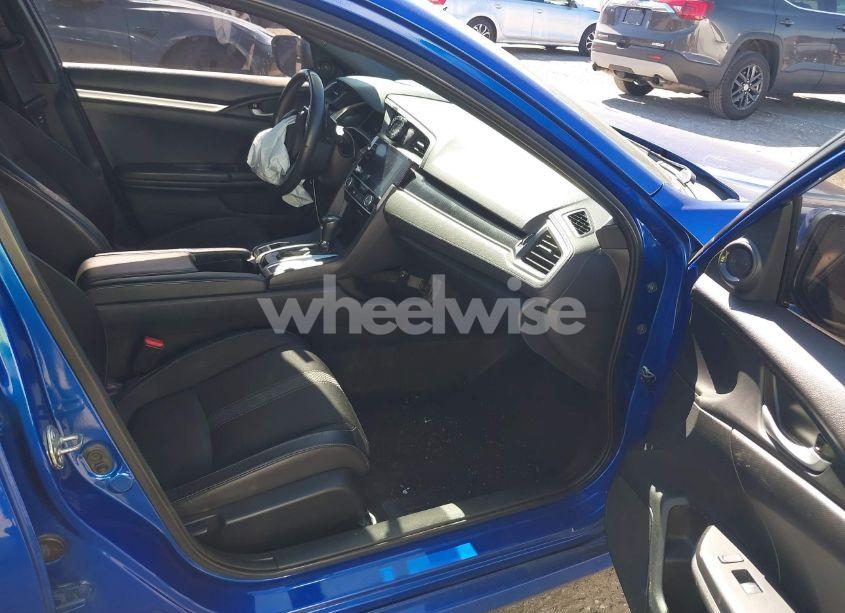 Photo 5 of 2019 Honda Civic SPORT (VIN 19XFC2F83KE014463)