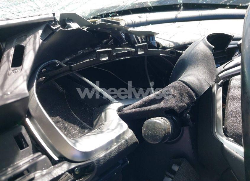 Photo 14 of 2019 Honda Civic SPORT (VIN 19XFC2F83KE021543)