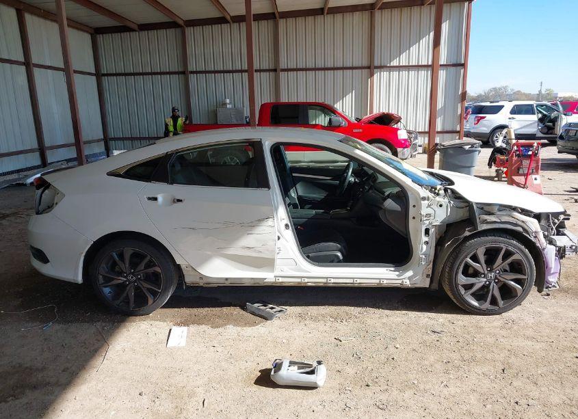 Photo 14 of 2019 Honda Civic SPORT (VIN 19XFC2F84KE006470)