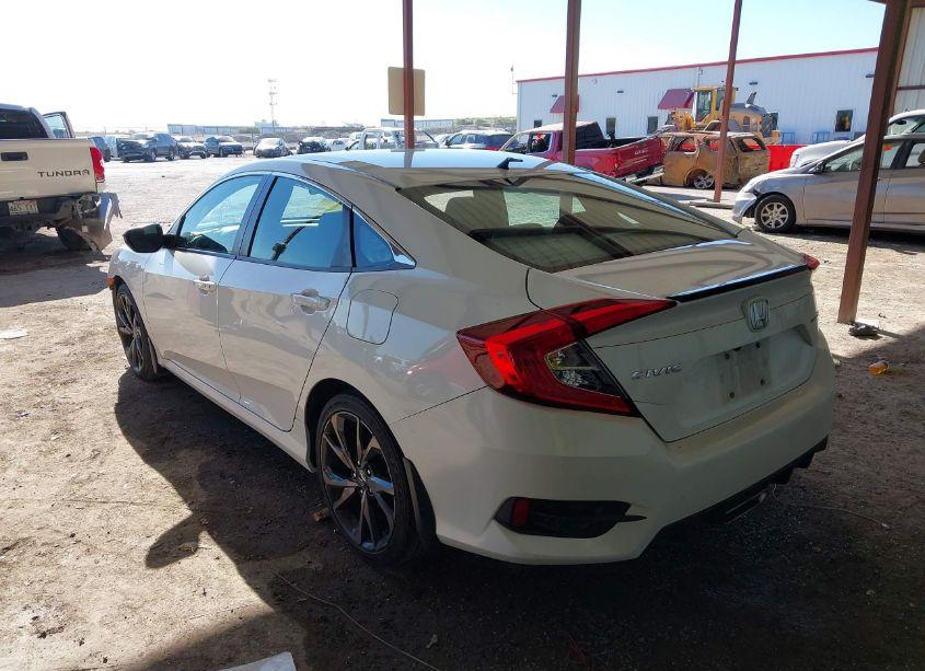Photo 3 of 2019 Honda Civic SPORT (VIN 19XFC2F84KE006470)