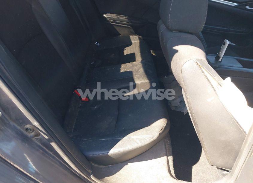 Photo 8 of 2019 Honda Civic SPORT (VIN 19XFC2F84KE035922)