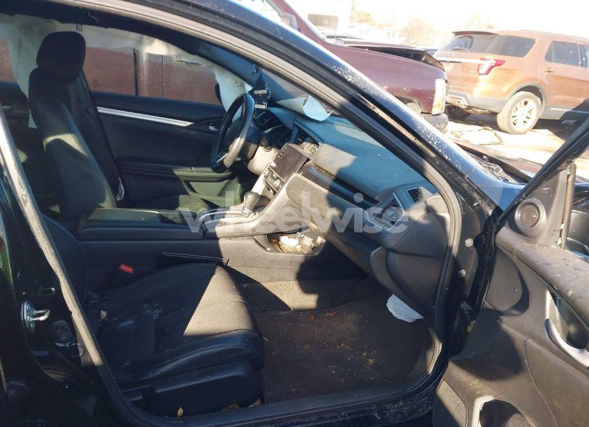 Photo 5 of 2020 Honda Civic SPORT (VIN 19XFC2F84LE015364)