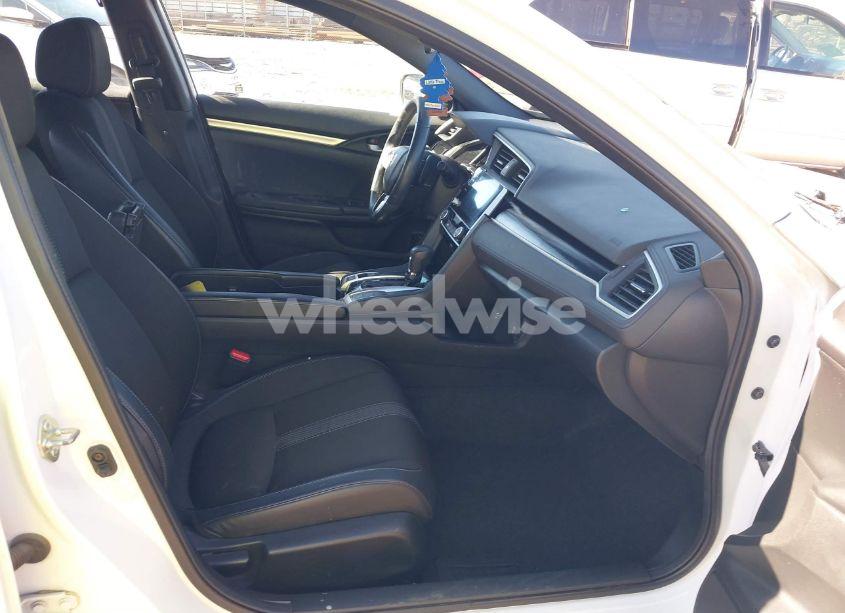 Photo 5 of 2020 Honda Civic SPORT (VIN 19XFC2F84LE030107)