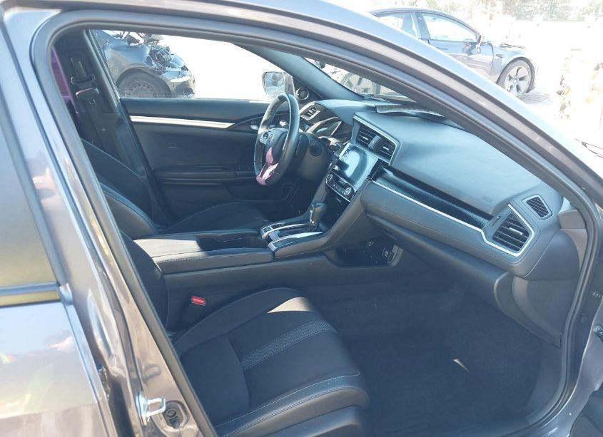 Photo 5 of 2020 Honda Civic SPORT (VIN 19XFC2F84LE208825)