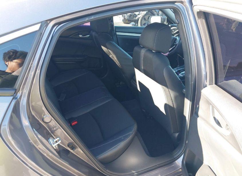Photo 8 of 2020 Honda Civic SPORT (VIN 19XFC2F84LE208825)