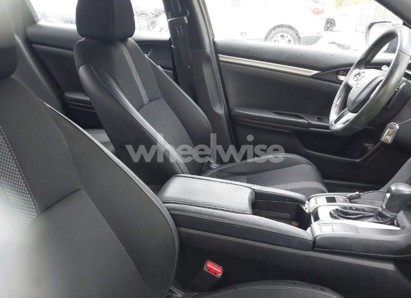 Photo 5 of 2021 Honda Civic SPORT (VIN 19XFC2F84ME004379)