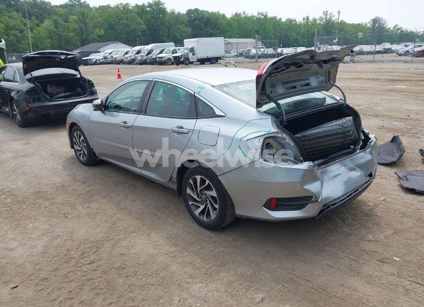 Photo 3 of 2016 Honda Civic EX (VIN 19XFC2F85GE042434)