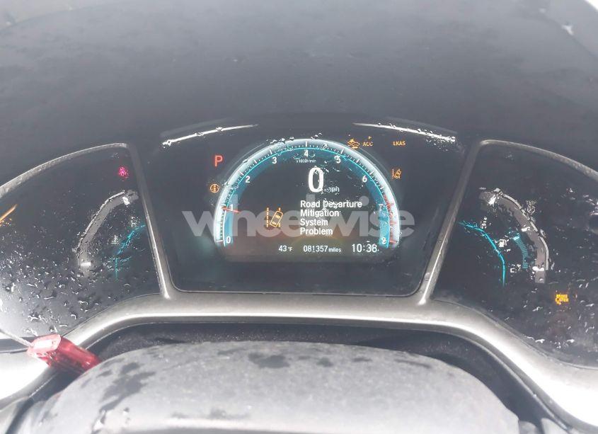 Photo 7 of 2018 Honda Civic EX (VIN 19XFC2F85JE009957)