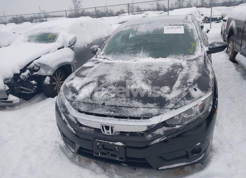 Photo 12 of 2018 Honda Civic EX (VIN 19XFC2F85JE026807)
