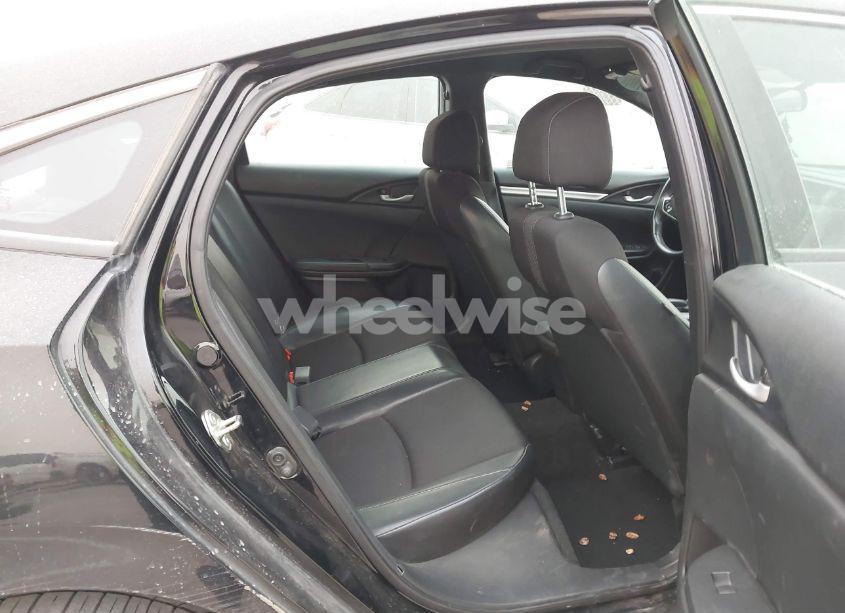 Photo 8 of 2019 Honda Civic SPORT (VIN 19XFC2F85KE007482)