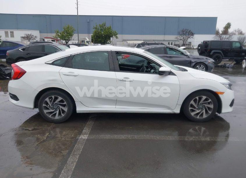 Photo 13 of 2018 Honda Civic EX (VIN 19XFC2F86JE201288)