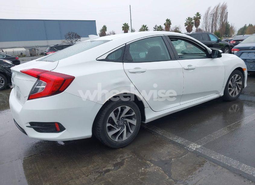 Photo 4 of 2018 Honda Civic EX (VIN 19XFC2F86JE201288)