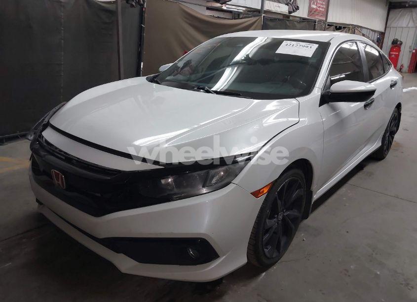 Photo 2 of 2019 Honda Civic SPORT (VIN 19XFC2F86KE022749)