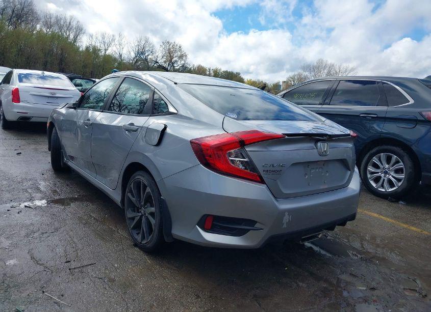 Photo 3 of 2019 Honda Civic SPORT (VIN 19XFC2F86KE029040)