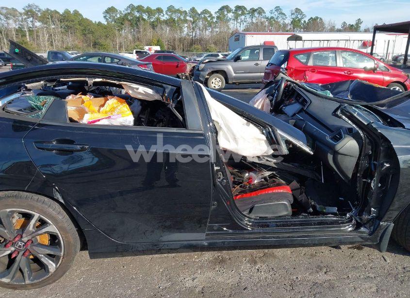 Photo 13 of 2019 Honda Civic SPORT (VIN 19XFC2F86KE047330)