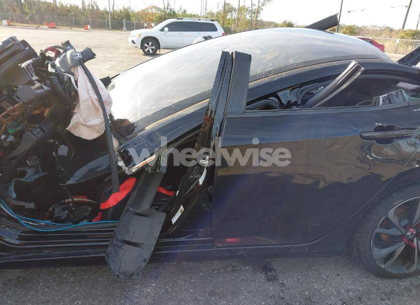 Photo 14 of 2019 Honda Civic SPORT (VIN 19XFC2F86KE047330)