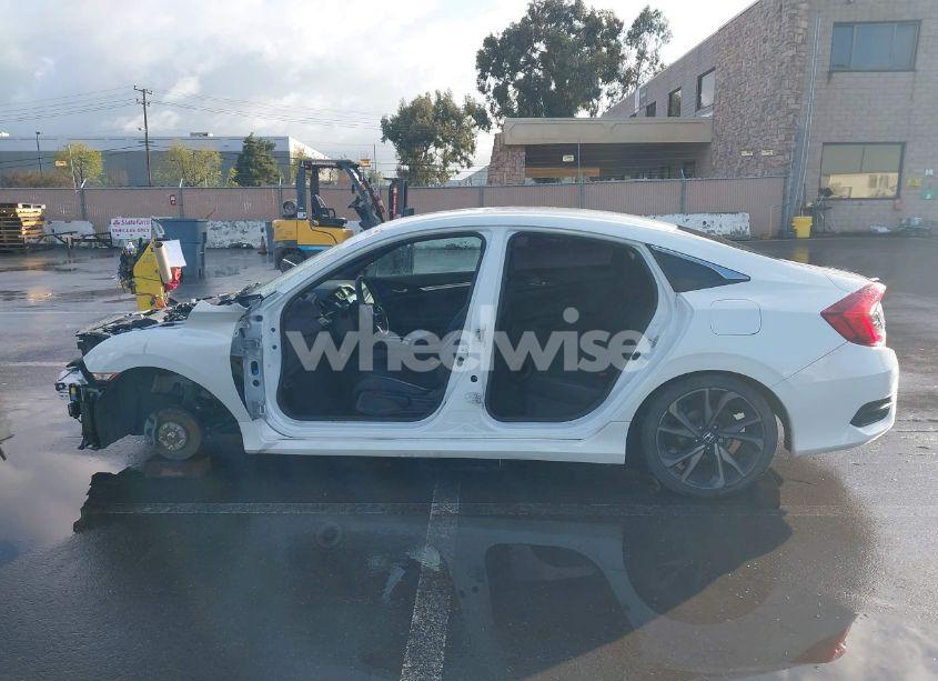 Photo 13 of 2019 Honda Civic SPORT (VIN 19XFC2F86KE215368)